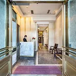 Lander Grand Hotel
