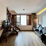 Lander Grand Hotel
