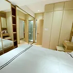 Happy Valley Apartment 1000Sp香港跑馬地最中心地帶3房一套+工人房奢華装修公寓，