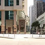 Dash Living On Hollywood