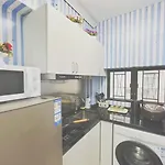 Apt 4Br10Pax, 2Bar ,1Mins Mtr