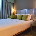 Ind Hotel