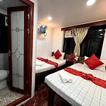 Traveller\'S Hostel