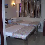 Maple Leaf Guest House