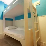 Colorz Hostel