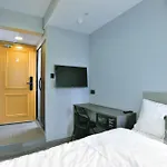Atlas Hostel & Backpackers