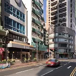 Dash Living On Queen\'S