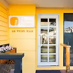 B & B Cheung Chau