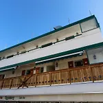 B & B Cheung Chau