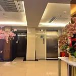 Sunny Day Hotel