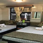 Skylark Hostel