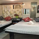 Skylark Hostel