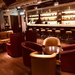 Largos Hotel