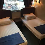 Kowloon Youth Village Tsim Sha Tsui 九龙青年公寓
