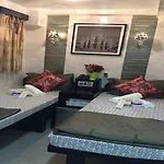 Skyview Hostel