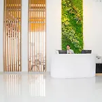 Iw Hotel