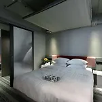 XI Hotel