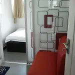 Empire Commercial Hotel