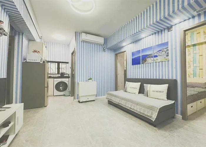 Apt 4Br10Pax, 2Bar ,1Mins Mtr