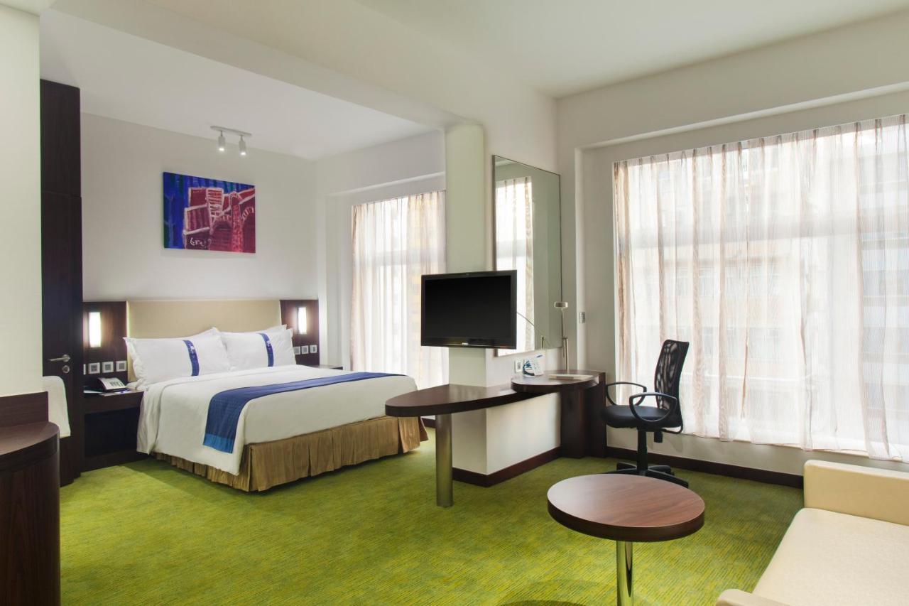 Hotel Holiday Express Soho, An Ihg