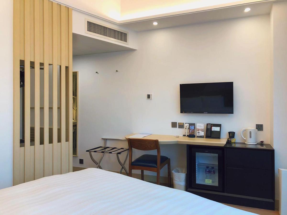 South Pacific 4* Hong Kong