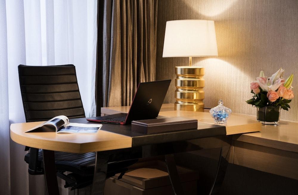 Hotel Gloucester Luk Kwok Hong Kong