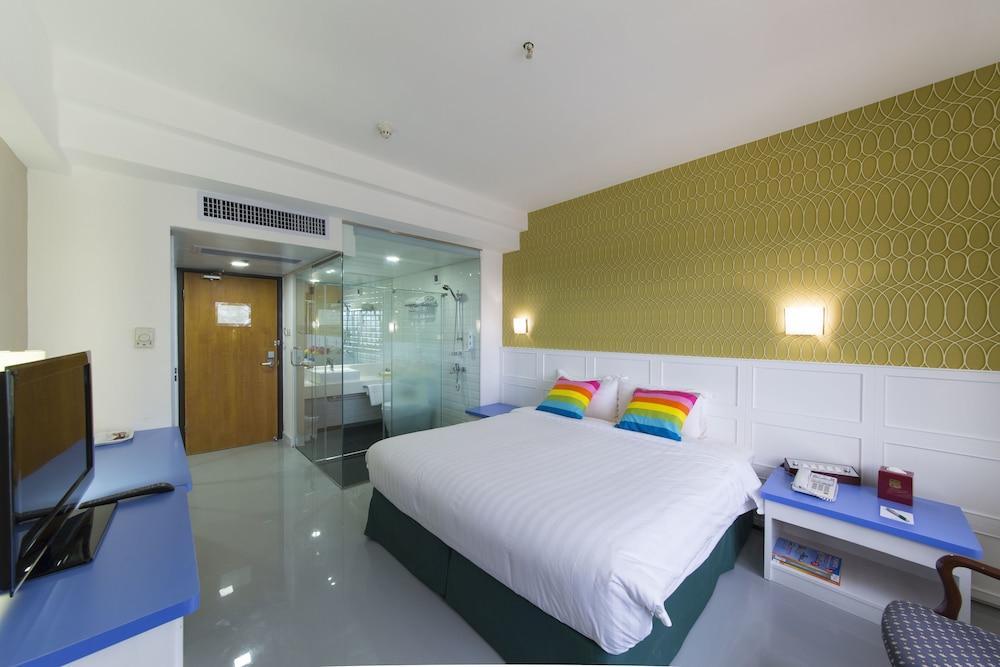 Silvermine Beach 4*