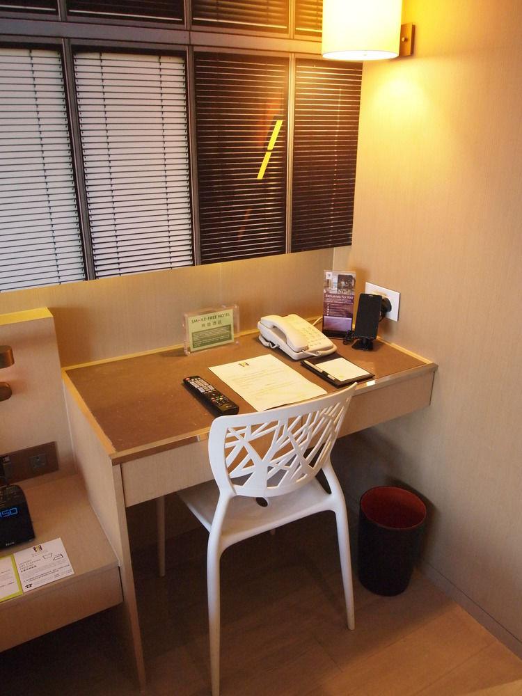 Butterfly On Waterfront Boutique Sheung Wan Hotel 4*