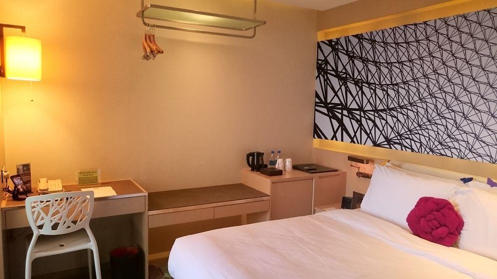 Hotel Butterfly On Waterfront Boutique Sheung Wan 4*