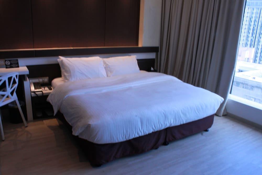 Sober 3* Hong Kong