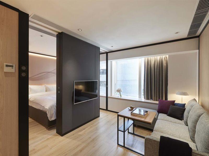 Cm+ And Serviced Aparthotel