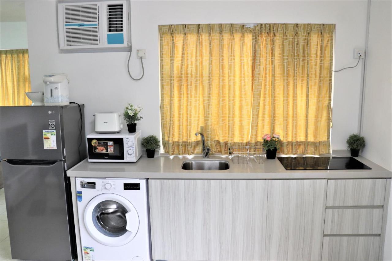Mtr Tung Chung Near Airport Apartment, Getaway, Pa Village Tung Chung Apartment