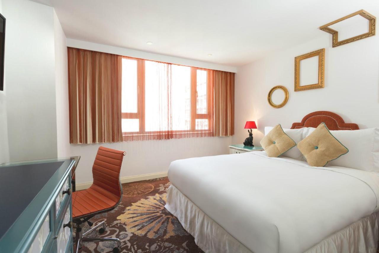 The Luxe Manor 4*