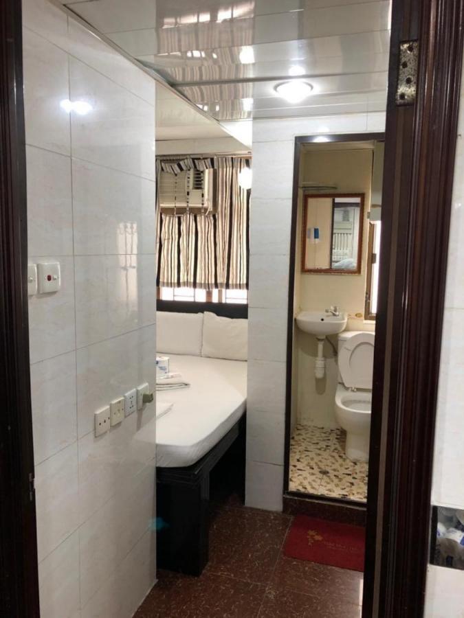 Crystal Guest house Hong Kong