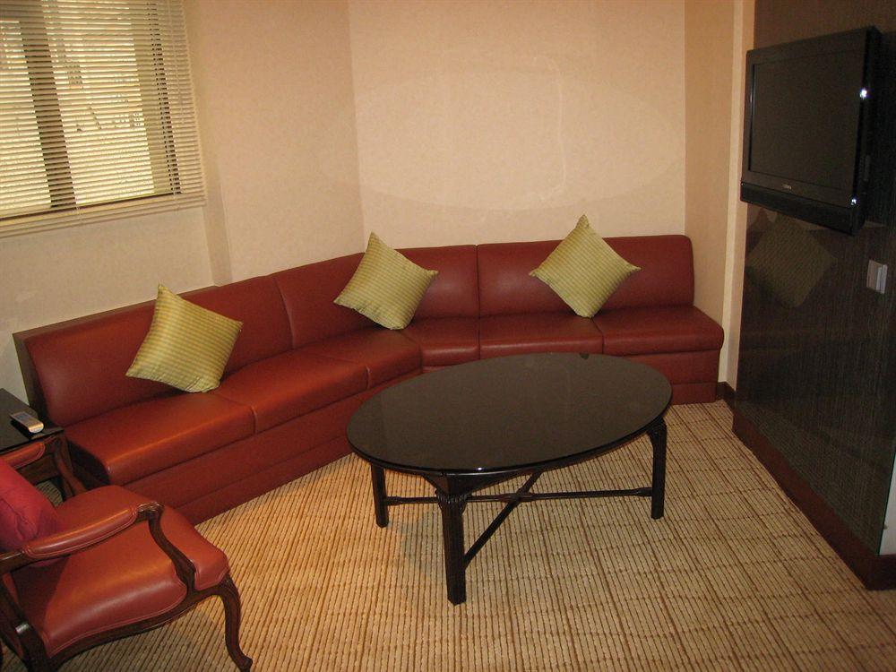 Stanford Hillview 4*