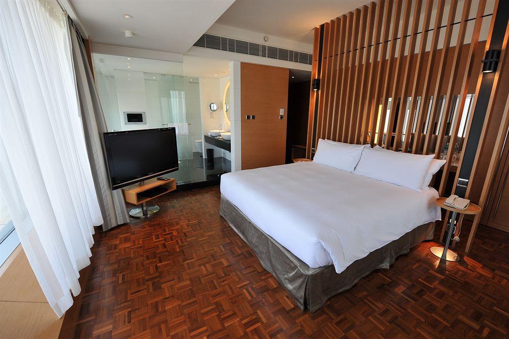 Nina Tsuen Wan West Hotel 5*