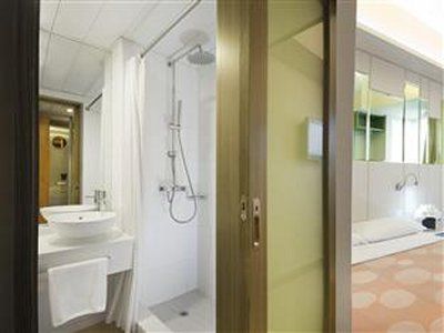 Hotel Silka Seaview Hong Kong