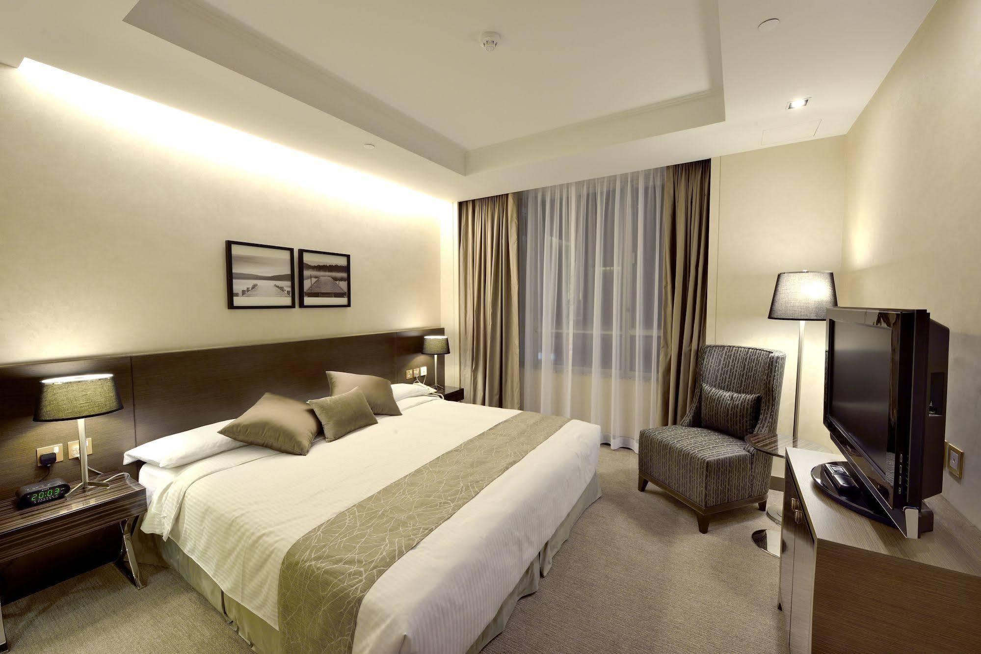 Hotel The Salisbury - Ymca Of Hongkong