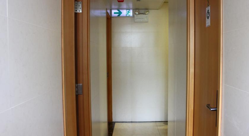 Kong Hing Guest house *