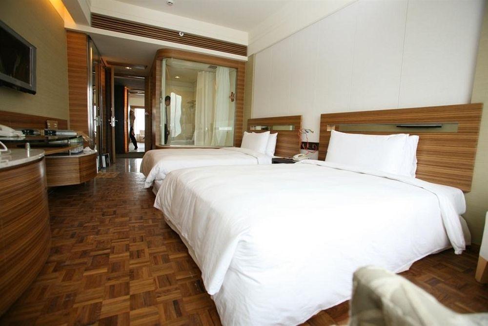 Nina Tsuen Wan West 5*