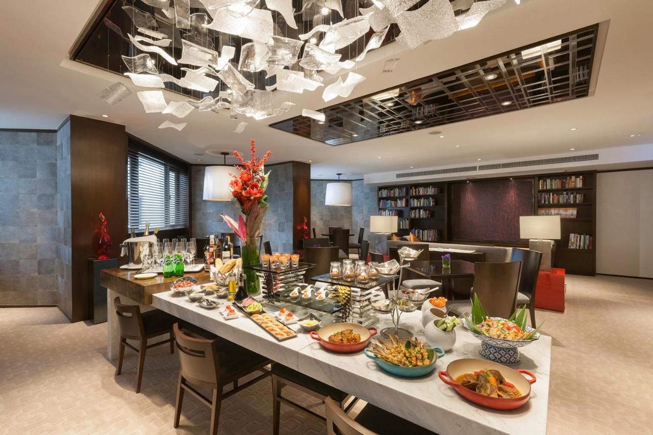 Gateway Hotel, Marco Polo Hotel