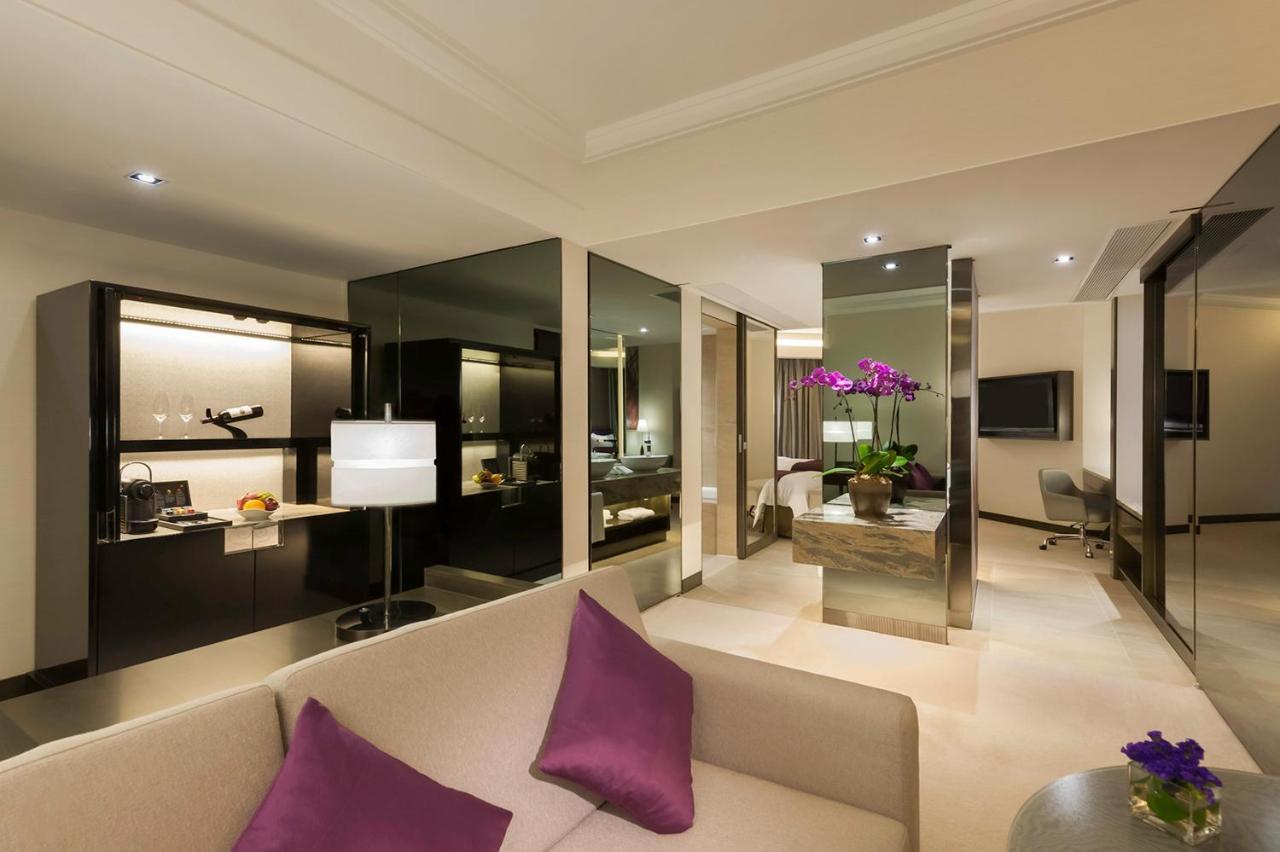 Gateway Hotel, Marco Polo Hotel Hong Kong