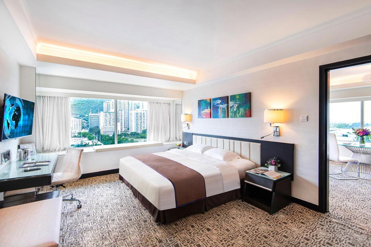 Hotel Regal Riverside