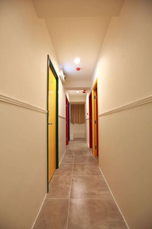 Colorz Guest house