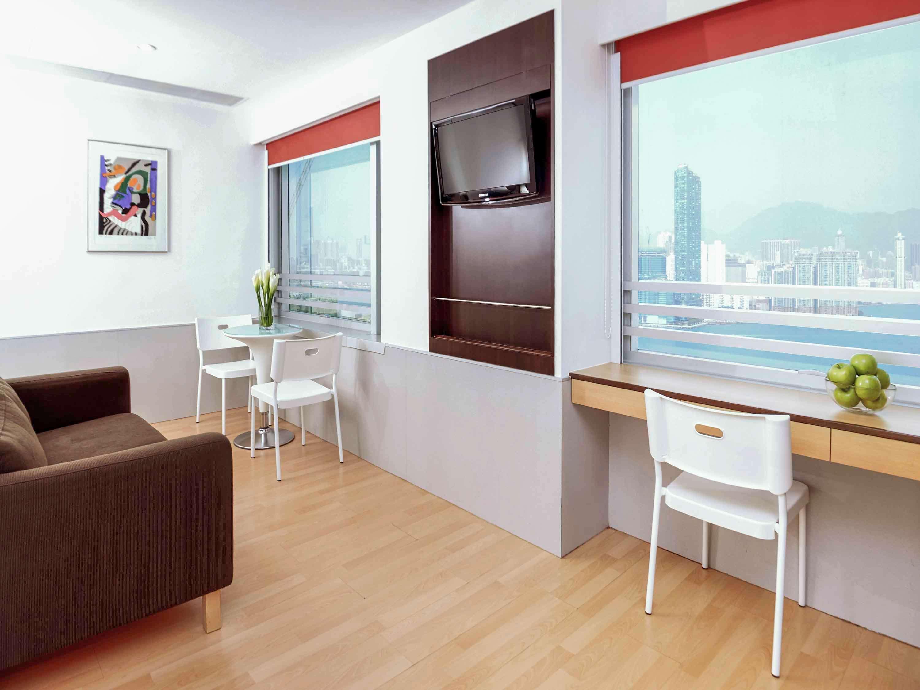 Hotel Ibis North Point 3*