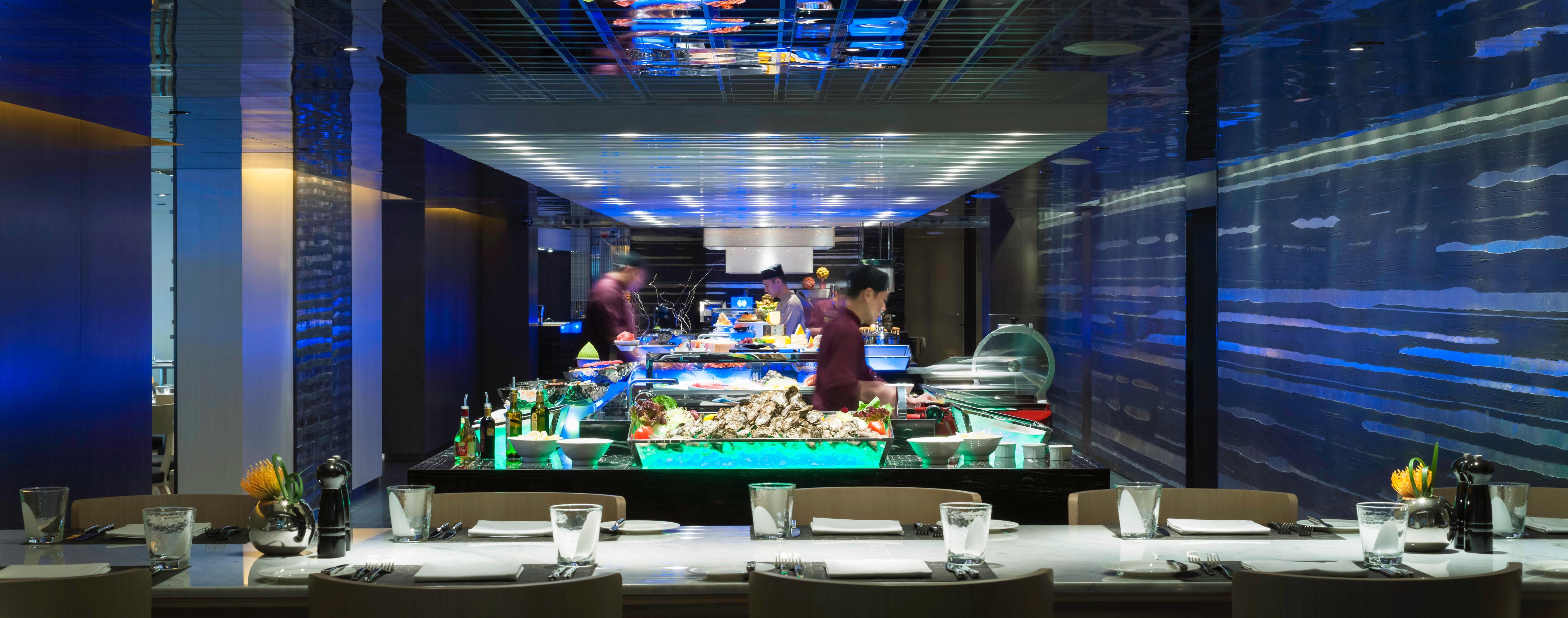 Gateway Hotel, Marco Polo Hotel 4*