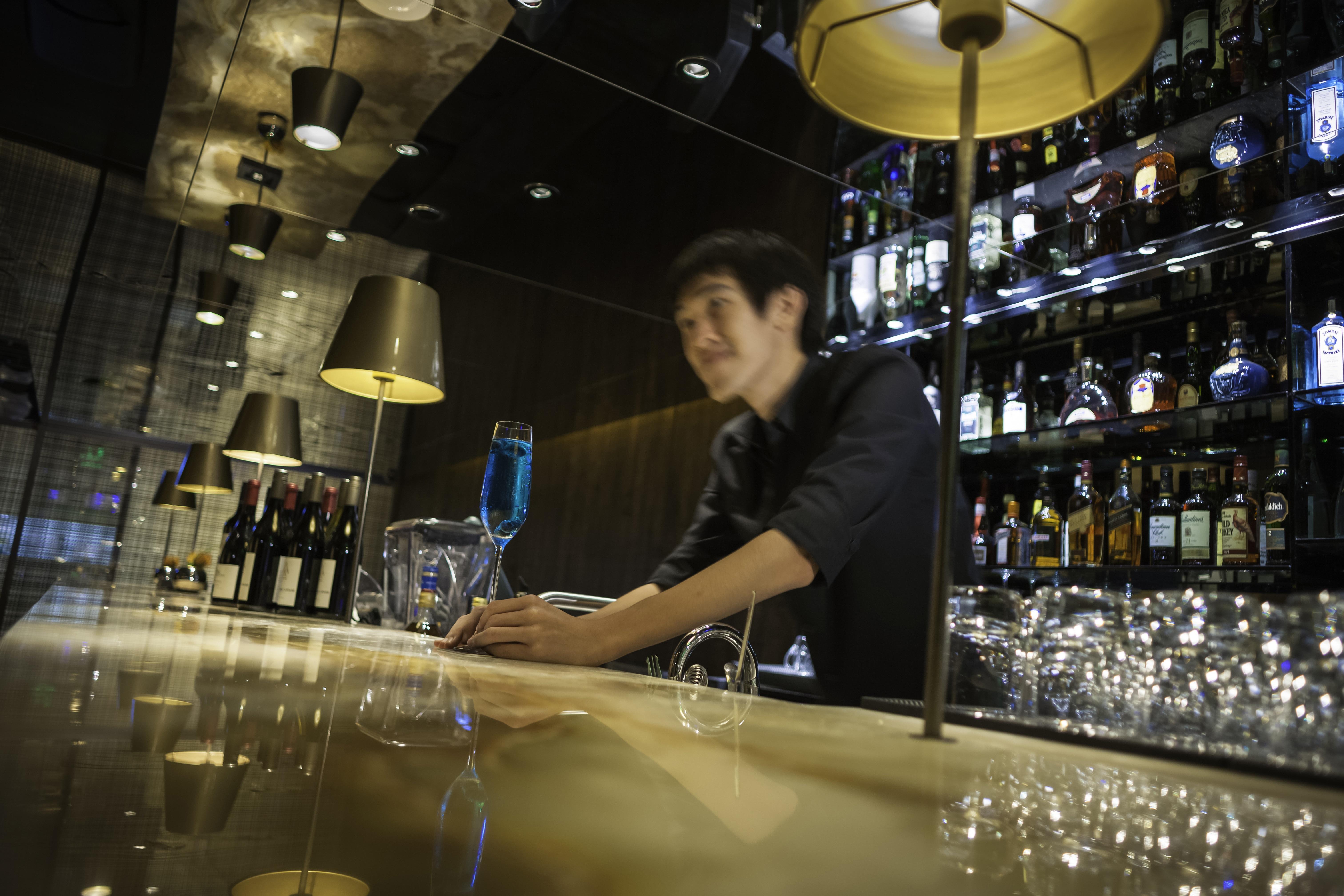 Gateway Hotel, Marco Polo Hotel