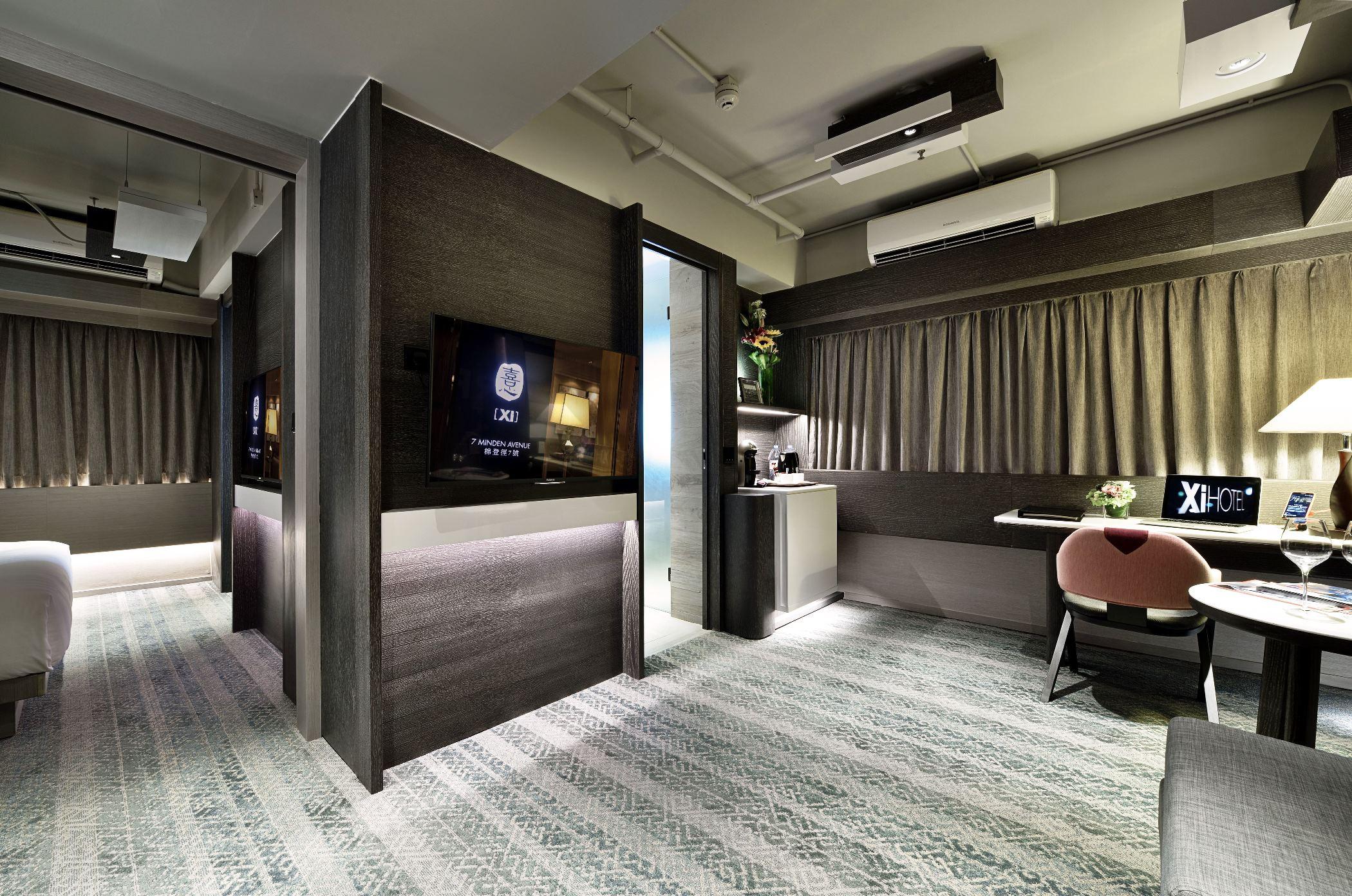 Xi Hotel 3*