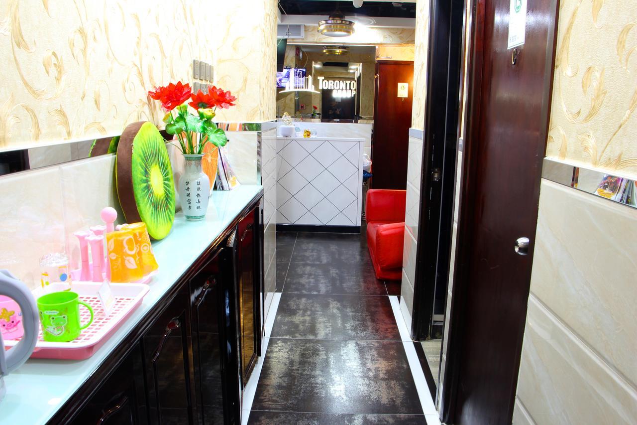 Temple Street Guest house *