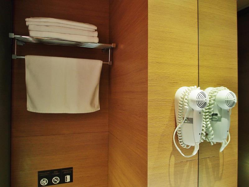 Hotel Bluejay Residences 3*
